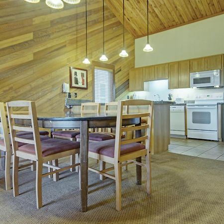 Seventh Mountain Resort Deschutes River Woods Buitenkant foto