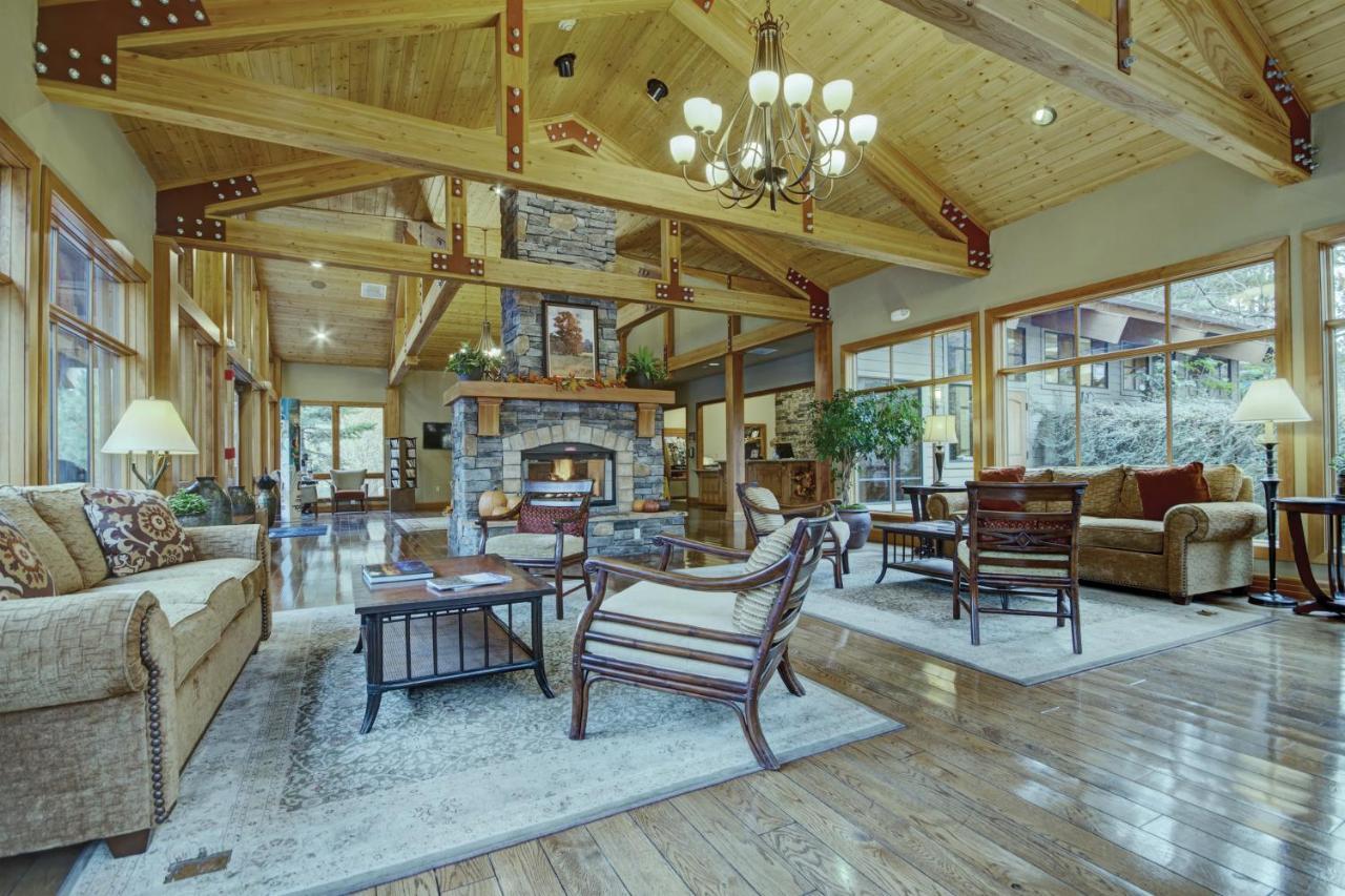 Seventh Mountain Resort Deschutes River Woods Buitenkant foto