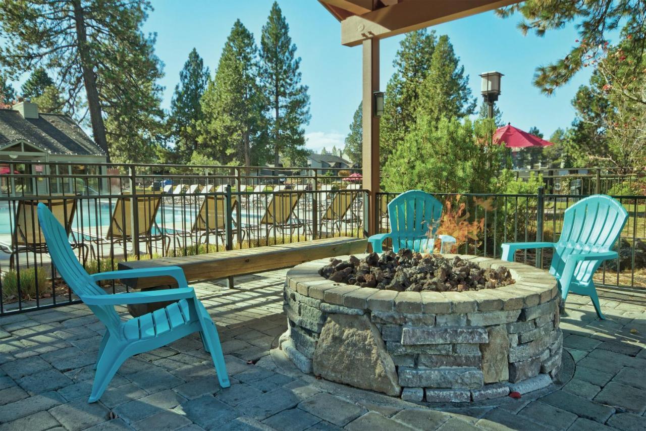 Seventh Mountain Resort Deschutes River Woods Buitenkant foto