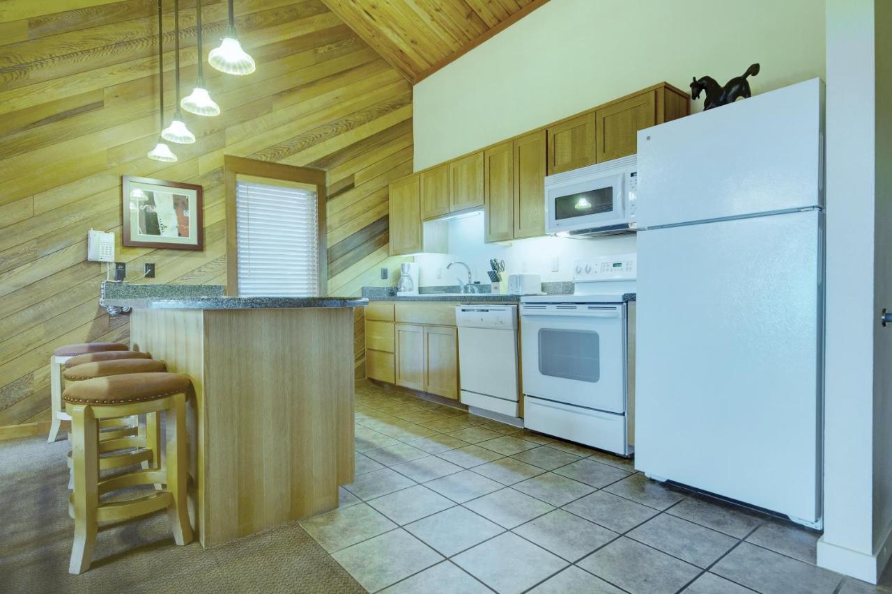 Seventh Mountain Resort Deschutes River Woods Buitenkant foto