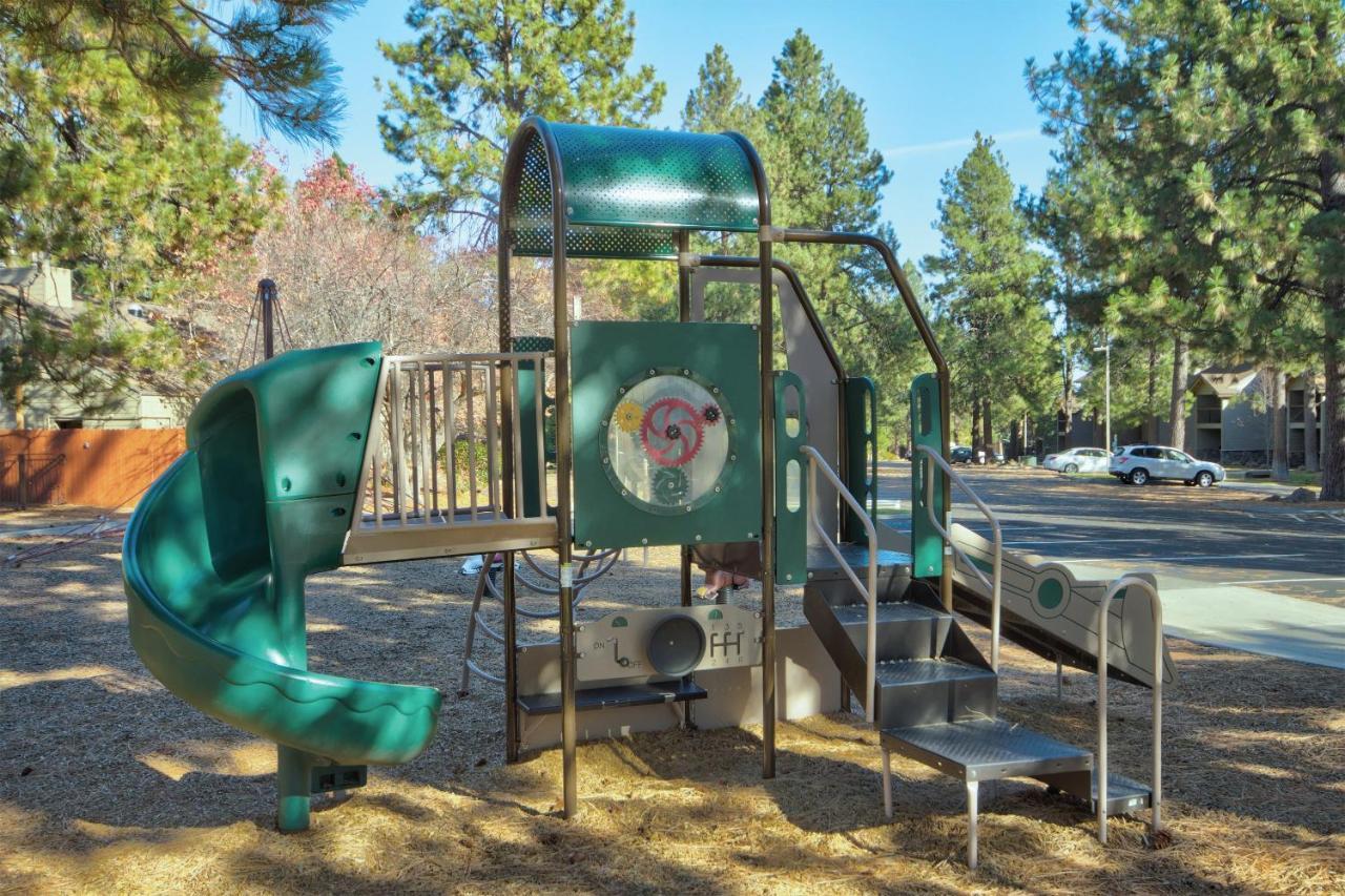 Seventh Mountain Resort Deschutes River Woods Buitenkant foto