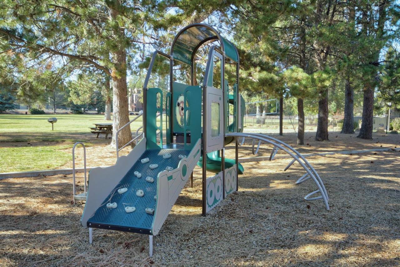 Seventh Mountain Resort Deschutes River Woods Buitenkant foto